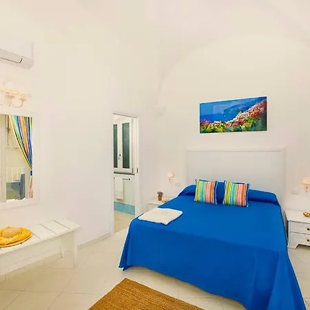 Located In The Historic Center! * פוזיטנו
